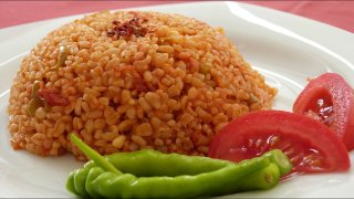 Domatesli Bulgur Pilavı Nasıl Yapılır?