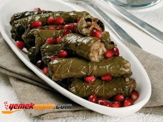 Narlı Zeytinyağlı Yaprak Sarma Tarifi, Nasıl Yapılır?