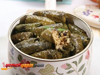 Bulgurlu Yaprak Sarma Tarifi, Nasıl Yapılır?