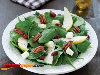 Armutlu Ve Pecan Cevizli Ispanak Salatası Tarifi, Nasıl Yapılır?