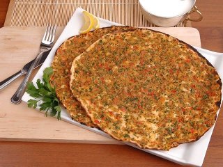 Urfa Lahmacun Tarifi, Nasıl Yapılır?